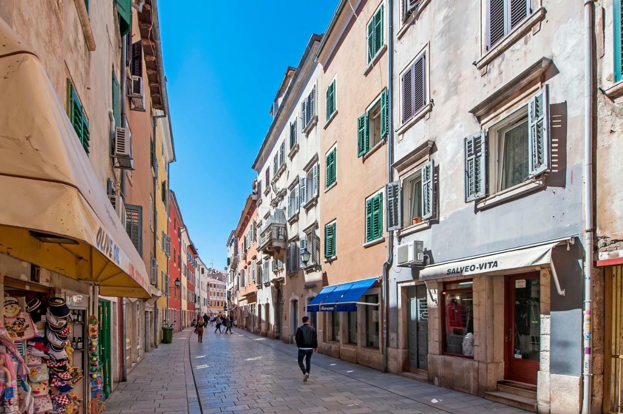 Apartments & Rooms Carera 6 Rovinj Luaran gambar